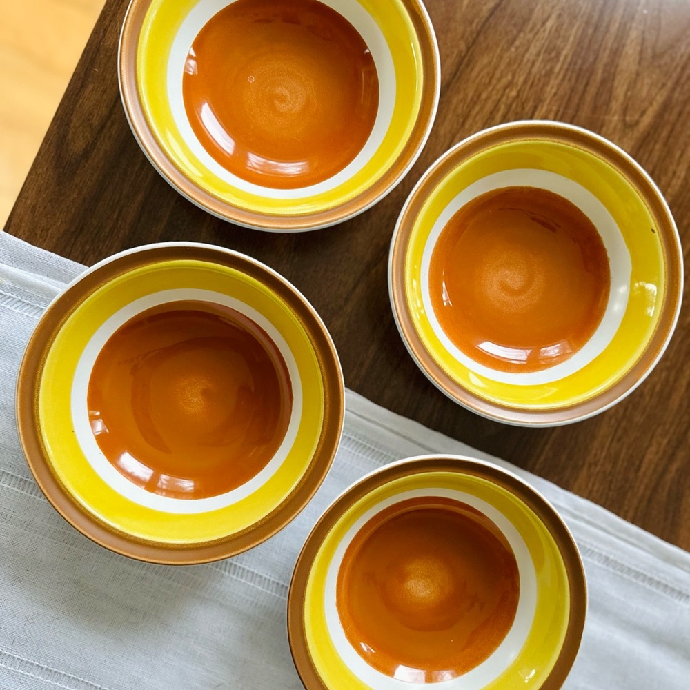 Set of vintage Electra Stoneware mod bowls